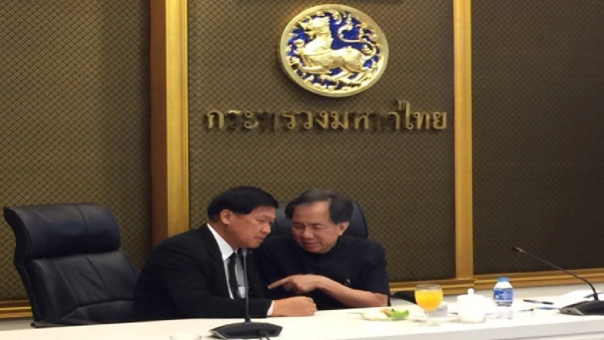“ปลัดมท.”ปัดเด้ง.!!“พ่อเมืองสามหมอก”เซ่นซื้อกาม