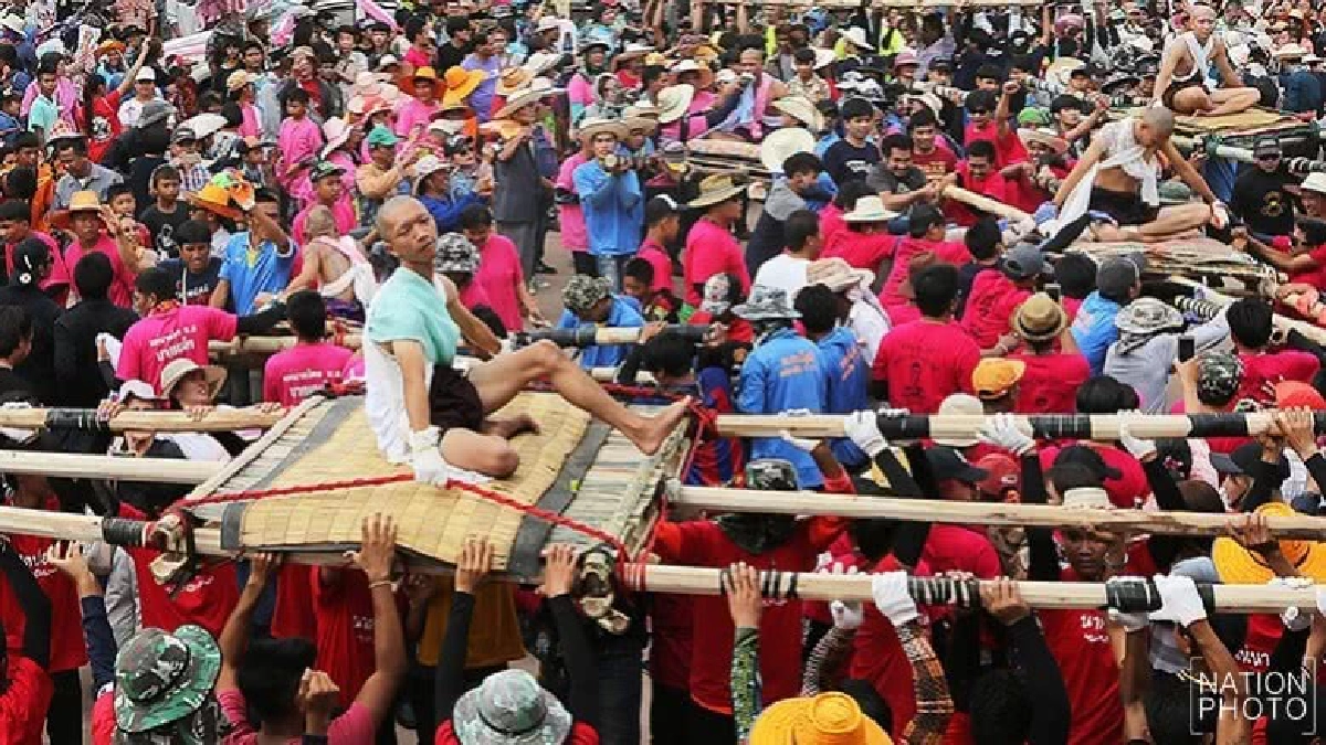 ชัยภูมิ สืบสานประเพณี "แห่นาคโหด" หนึ่งเดียวในโลก!! ชัยภูมิ สืบสานประเพณี "แห่นาคโหด" หนึ่งเดียวในโลก!!