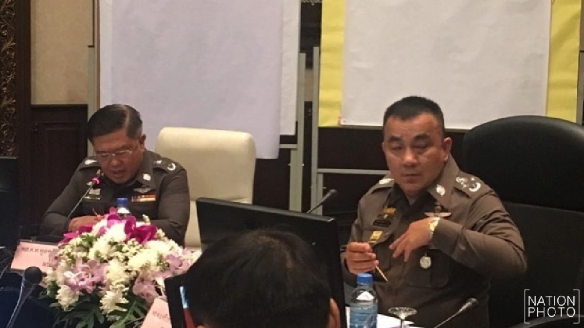 "ศรีวราห์" ลงแม่ฮ่องสอนตรวจสถานที่ ตร.อึ๊บเด็ก "ศรีวราห์" ลงแม่ฮ่องสอนตรวจสถานที่ ตร.อึ๊บเด็ก