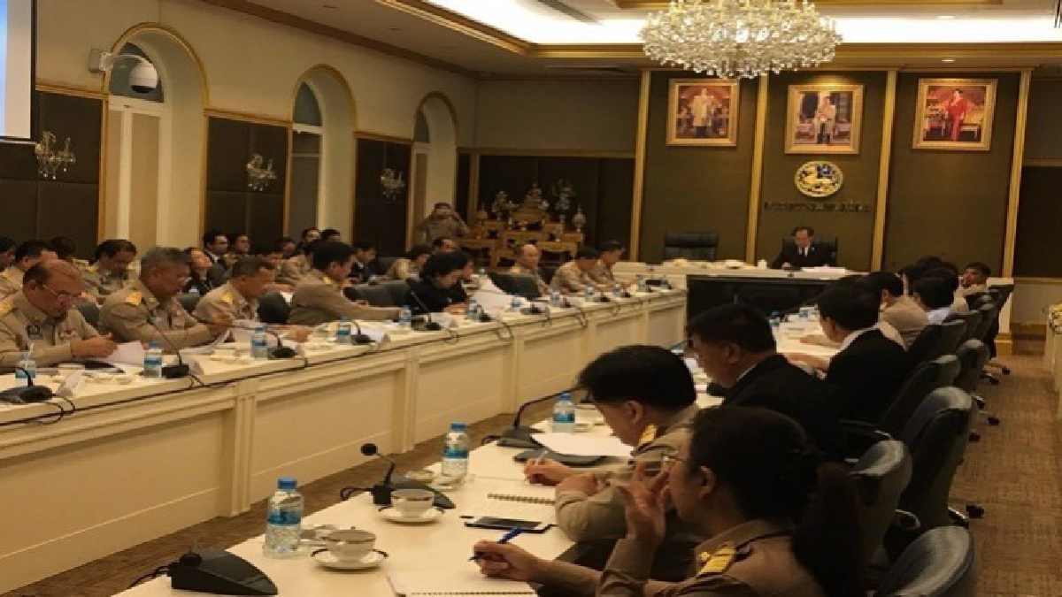"มท."ถกหน่วยงานพระราชพิธีถวายพระเพลิงพระบรมศพในหลวง ร.9 "มท."ถกหน่วยงานพระราชพิธีถวายพระเพลิงพระบรมศพในหลวง ร.9