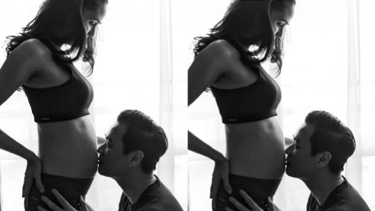 น่ารักอ่ะ!!'น๊อต'โชว์จูบท้อง'ชมพู่'ครบรอบแต่ง2ปี น่ารักอ่ะ!!'น๊อต'โชว์จูบท้อง'ชมพู่'ครบรอบแต่ง2ปี