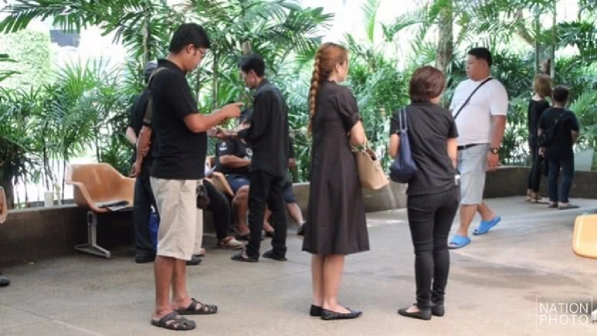 ญาติเศร้า! รับศพสาวเหยื่อเสาไฟล้มทับ ญาติเศร้า! รับศพสาวเหยื่อเสาไฟล้มทับ