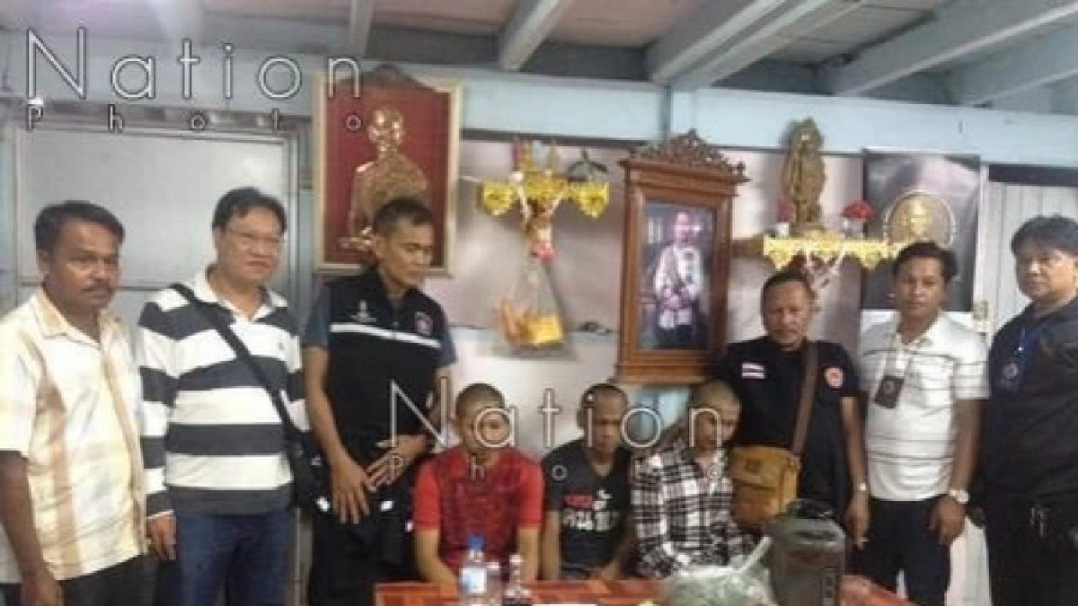 เสื่อมวงการสงฆ์!!3โล้นห่มเหลืองตั้งวงมั่วยาในกุฏิ เสื่อมวงการสงฆ์!!3โล้นห่มเหลืองตั้งวงมั่วยาในกุฏิ