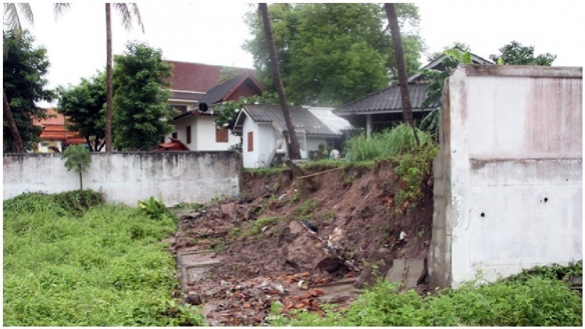 ฝนตกหนัก 5 ชม.น้ำทะลัก!! ท่วมเมืองพะเยา ฝนตกหนัก 5 ชม.น้ำทะลัก!! ท่วมเมืองพะเยา