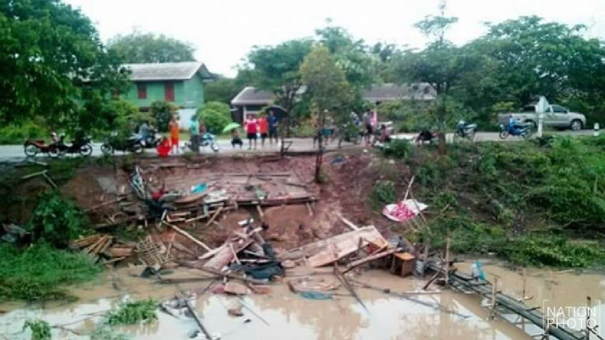 ระทม! 'พายุงวงช้าง'พัดบ้านพังทั้งหลัง ระทม! 'พายุงวงช้าง'พัดบ้านพังทั้งหลัง