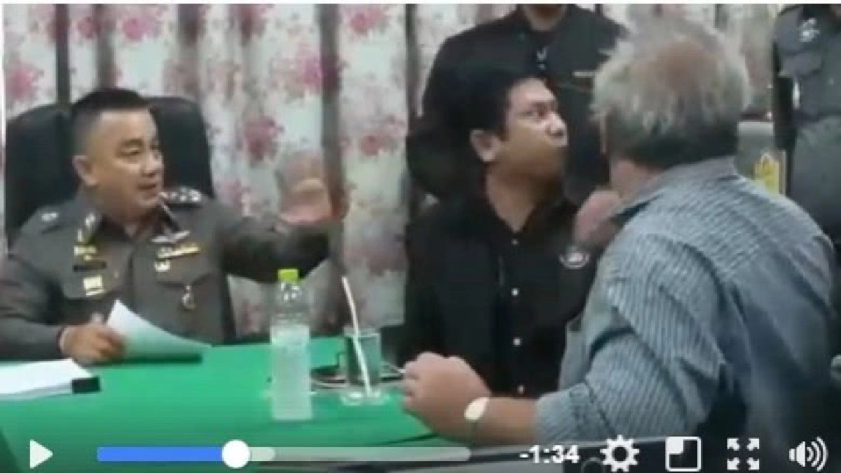 (คลิป) ศรีวราห์ VS อบต.บ้านใหม่ .. “มาจับตัวกูทำไม!!?” (คลิป) ศรีวราห์ VS อบต.บ้านใหม่ .. “มาจับตัวกูทำไม!!?”