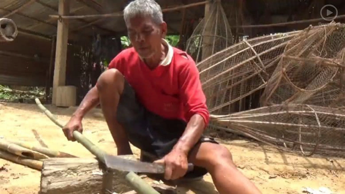 ชาวบางระกำเตรียมอุปกรณ์หาปลารับฤดูน้ำหลาก ชาวบางระกำเตรียมอุปกรณ์หาปลารับฤดูน้ำหลาก