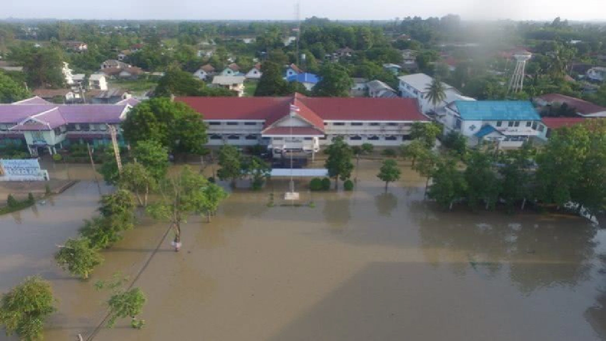 สุโขทัย-น้ำท่วมคีรีมาศน่าห่วง-สังเวยเพิ่มอีก1ศพ สุโขทัย-น้ำท่วมคีรีมาศน่าห่วง-สังเวยเพิ่มอีก1ศพ