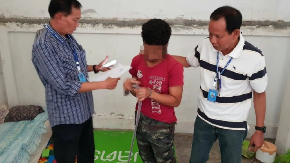 กองปราบรวบโจ๋หนีคดีฆ่าอริหลบกบดานเมืองเพชร กองปราบรวบโจ๋หนีคดีฆ่าอริหลบกบดานเมืองเพชร