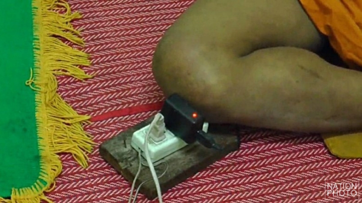 ถูกไฟดูดดับคากุฏิ! ถูกไฟดูดดับคากุฏิ!