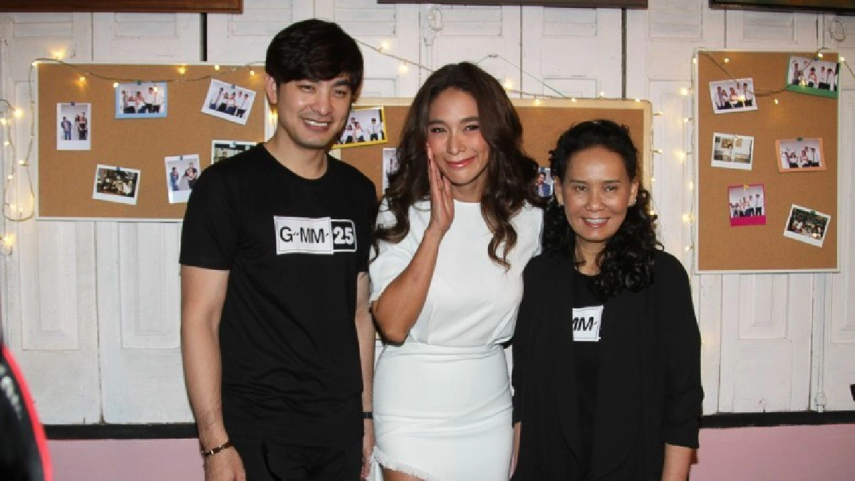 อิสระแล้ว!! ‘พลอย’ หมดสัญญาช่อง 3 อย่างเป็นทางการ อิสระแล้ว!! ‘พลอย’ หมดสัญญาช่อง 3 อย่างเป็นทางการ