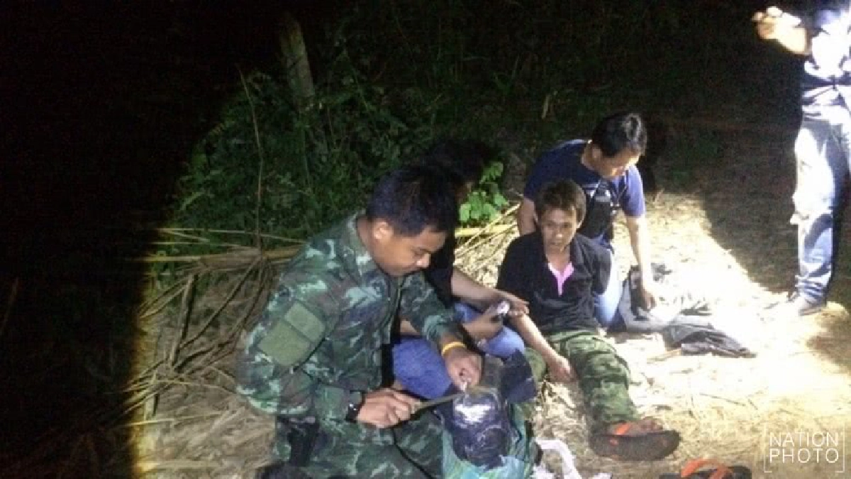 ยึดยาบ้า 1 แสนเม็ดสั่งตรงจากประเทศเพื่อนบ้าน ยึดยาบ้า 1 แสนเม็ดสั่งตรงจากประเทศเพื่อนบ้าน