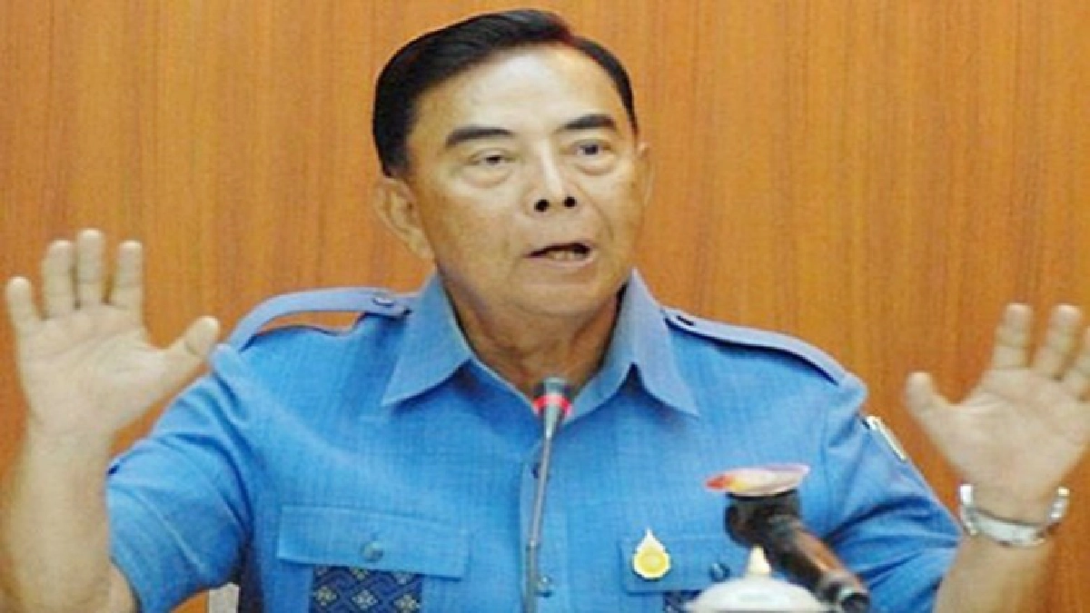 "พล.อ.พัลลภ"ปัดไม่เกี่ยวบึ้มรพ.พระมงกุฏ