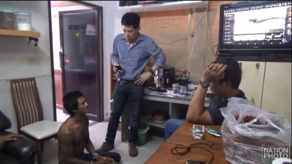 ตร.ระยองจับขี้ยาข่มขืนสาว ตร.ระยองจับขี้ยาข่มขืนสาว