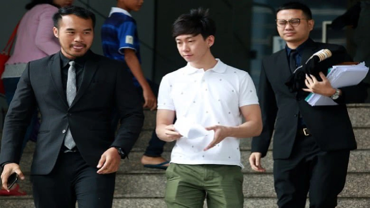 "อัยการ"ร่างฟ้อง“เบนซ์ เรซซิ่ง–เครือข่ายบอย นาคคำ" "อัยการ"ร่างฟ้อง“เบนซ์ เรซซิ่ง–เครือข่ายบอย นาคคำ"