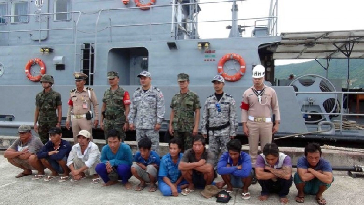 ทร.จับเรือประมงเวียดนามลักลอบทำประมงอ่าวไทย ทร.จับเรือประมงเวียดนามลักลอบทำประมงอ่าวไทย