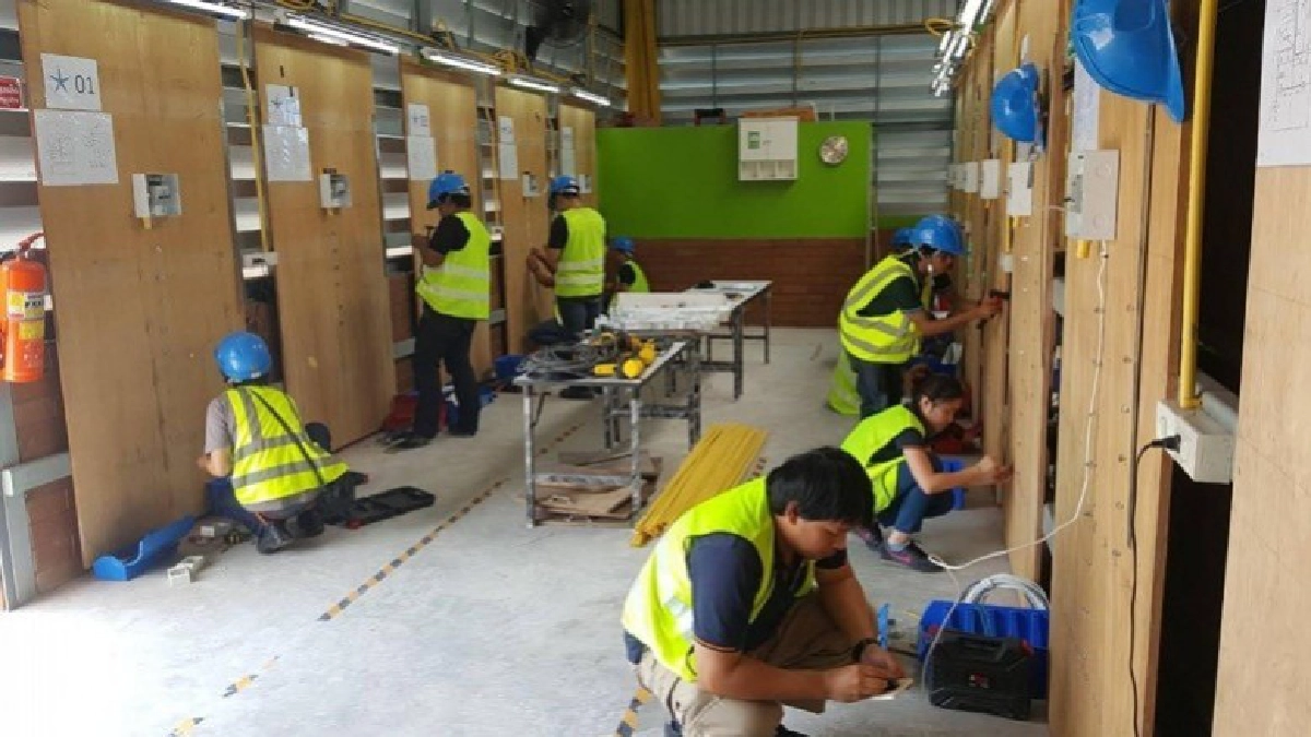 อาชีพช่างไฟฟ้าต้องมี License!!