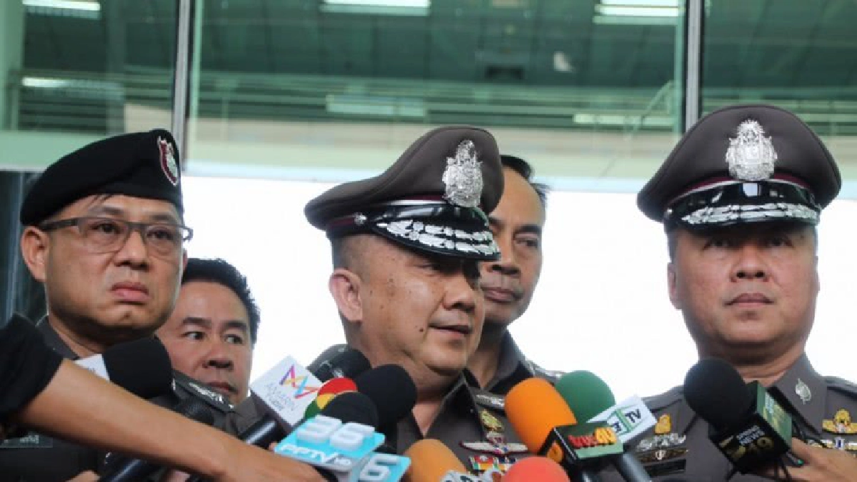 “ศรีวราห์”รับคดีบึ้มรพ.พระมงกุฏฯผลสอบคืบแค่20% “ศรีวราห์”รับคดีบึ้มรพ.พระมงกุฏฯผลสอบคืบแค่20%