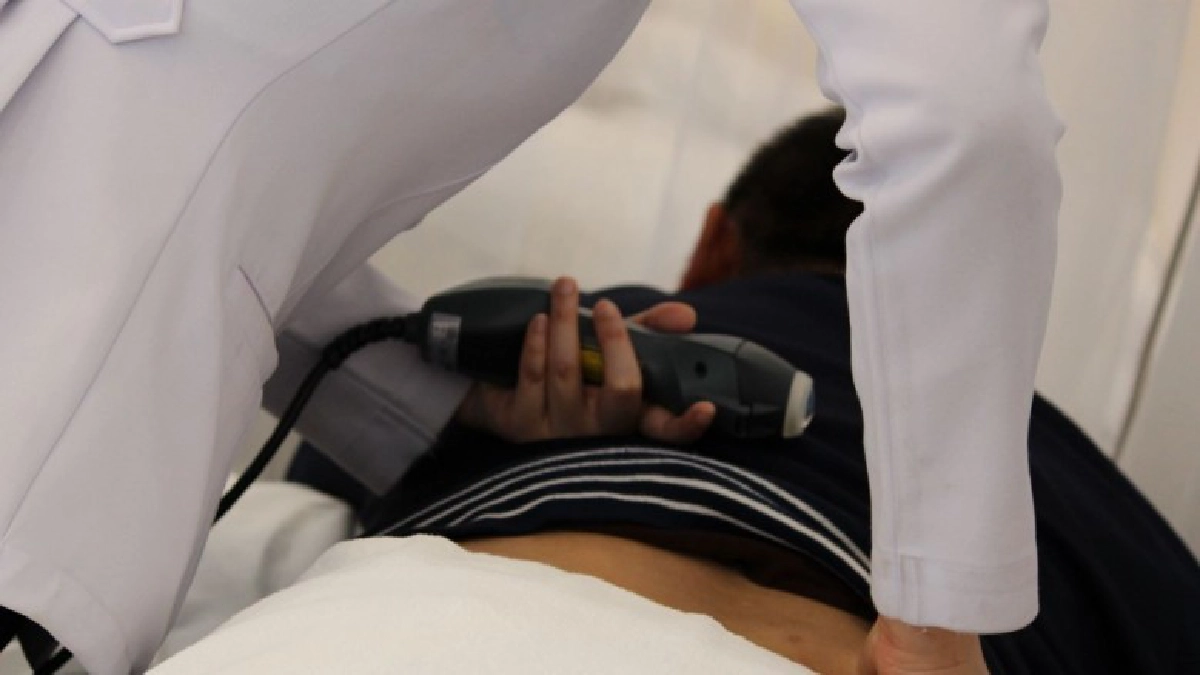 หนุ่มสาวออฟฟิศฟังทางนี้  