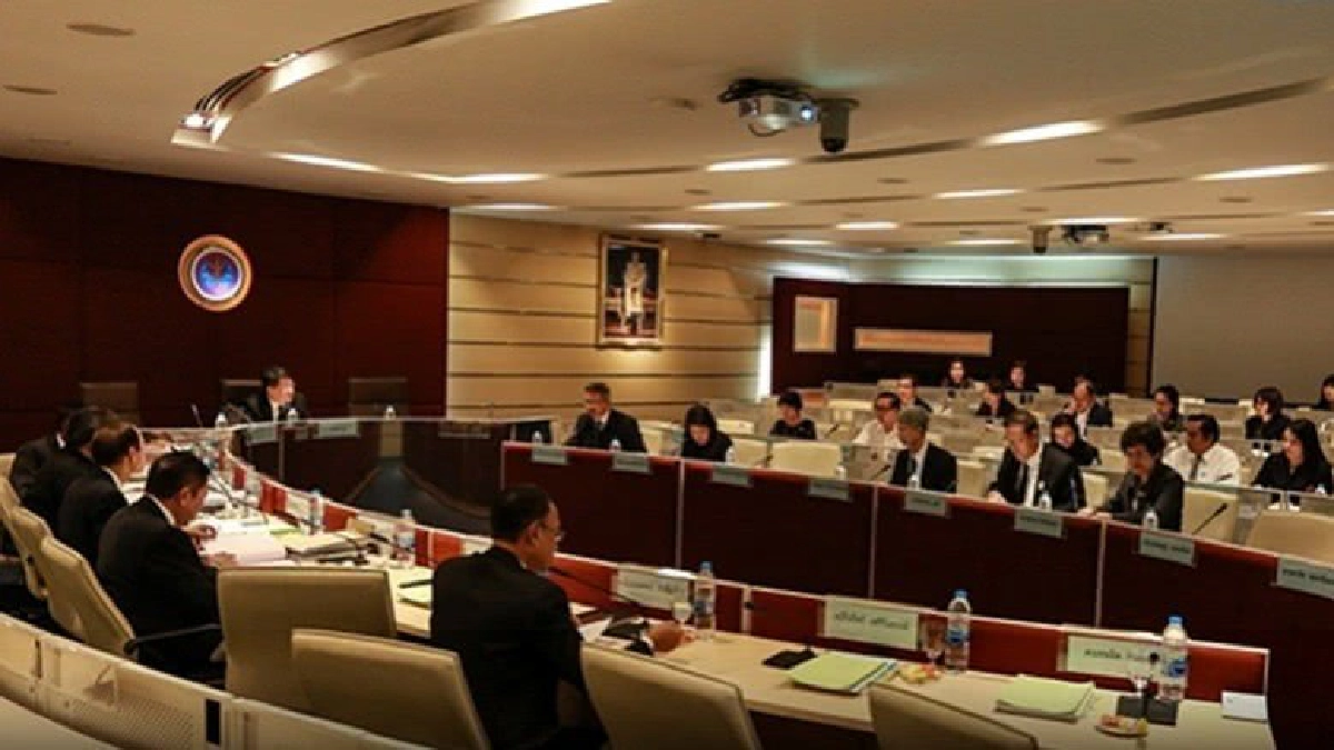 ตั้งก.การอุดมศึกษา ย้ำไม่ยุบก.พ.อ.