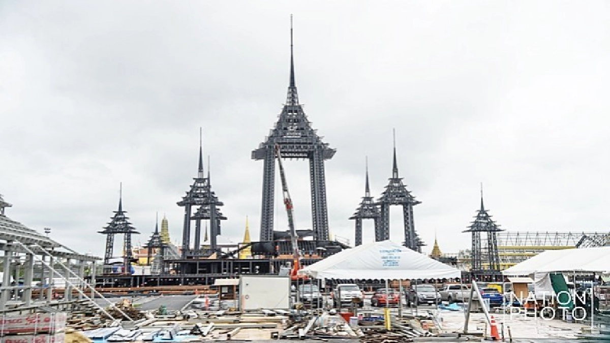 แจกแผนที่ปชช.ร่วมพระราชพิธี แจกแผนที่ปชช.ร่วมพระราชพิธี