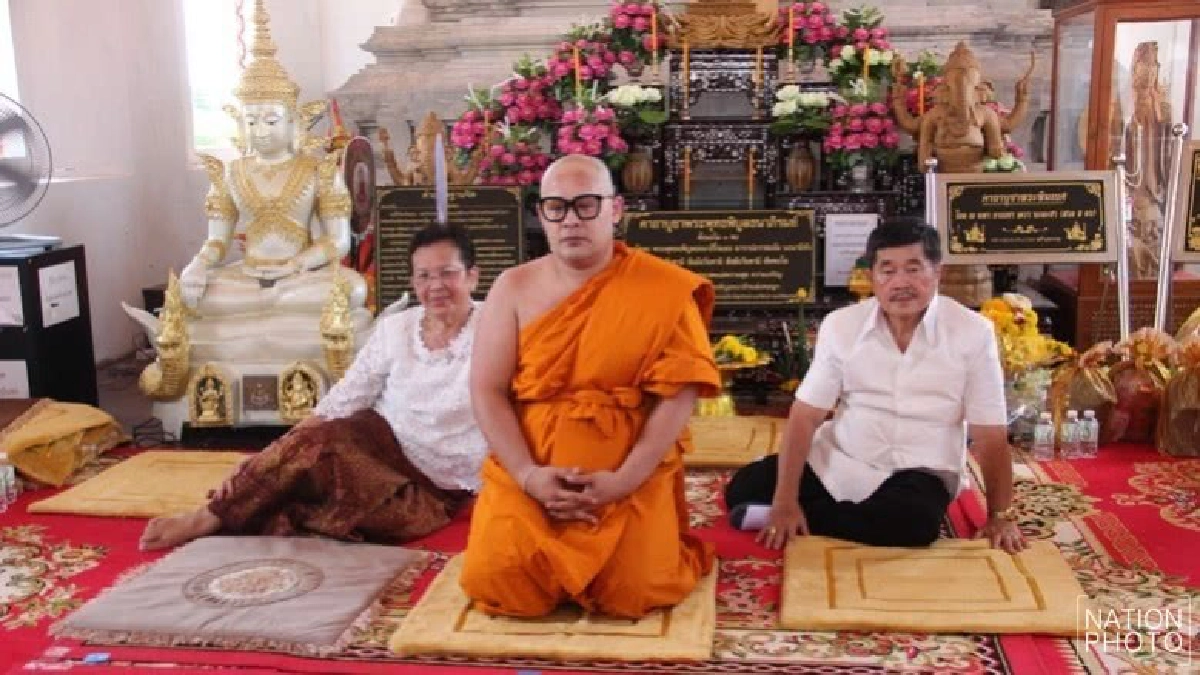 “ดีเจเชาเชา” บวชอุทิศส่วนกุศลให้ “น้องเบลล์” “ดีเจเชาเชา” บวชอุทิศส่วนกุศลให้ “น้องเบลล์”