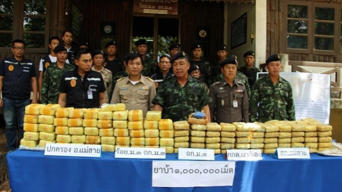 จนท.ยึดยาบ้าชายแดนแม่สายล้านเม็ด จนท.ยึดยาบ้าชายแดนแม่สายล้านเม็ด