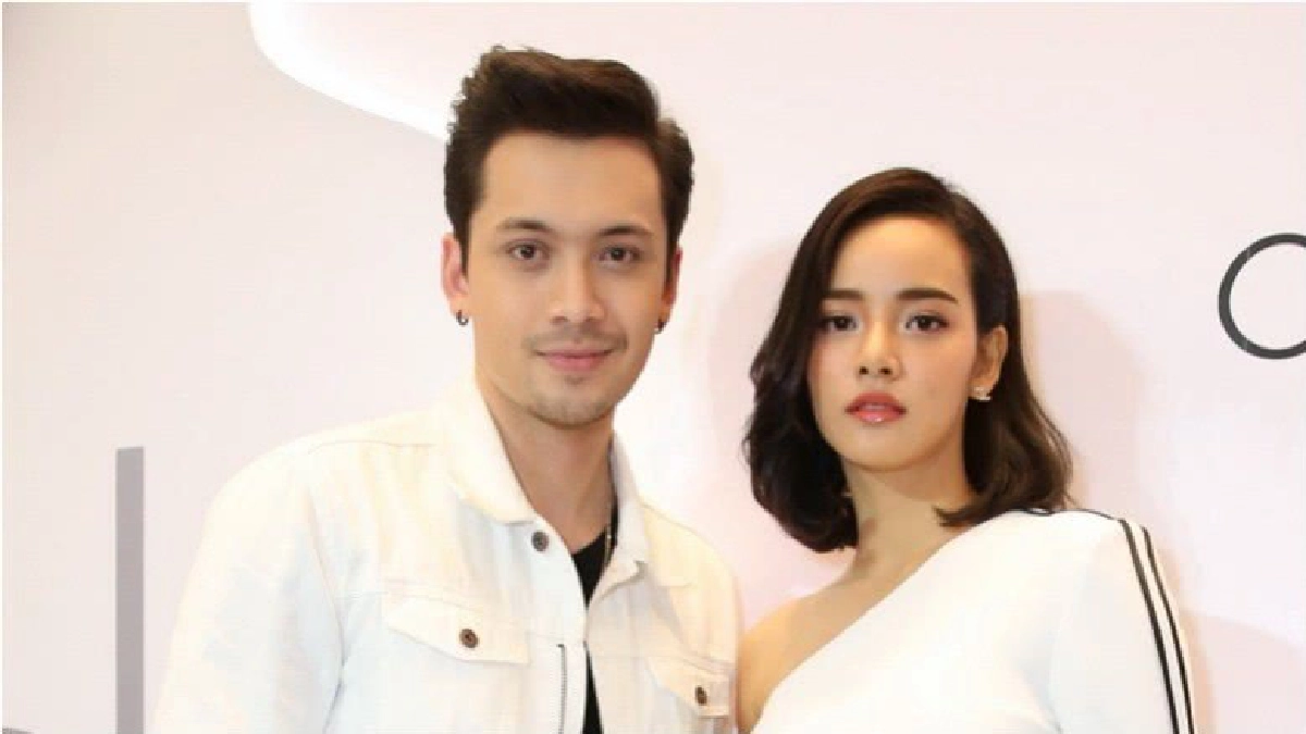 'อินดี้ -วาววา' ออกงานคู่ เปิดตัวน้ำหอม ck all 'อินดี้ -วาววา' ออกงานคู่ เปิดตัวน้ำหอม ck all