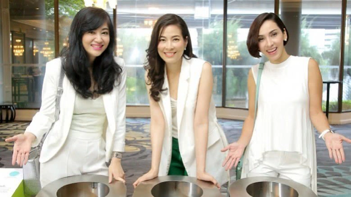 สวยแล้วยังน้ำใจงามอีก