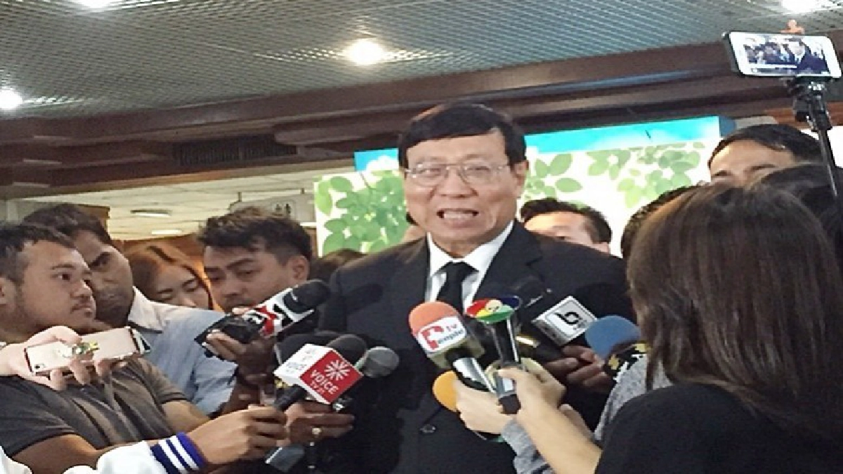“พรเพชร”ปัดวิจารณ์เซ็ตซีโร่กกต.!!! “พรเพชร”ปัดวิจารณ์เซ็ตซีโร่กกต.!!!