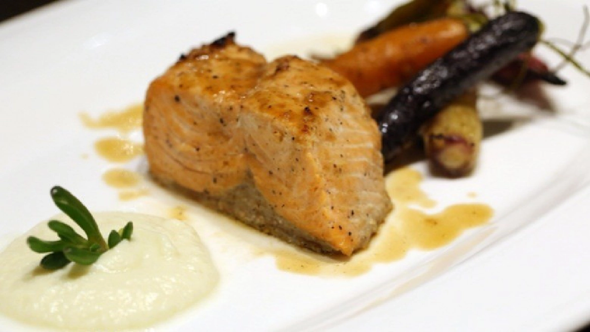 ลิ้มรสแซลมอนธรรมชาติแท้ถิ่นมะกัน