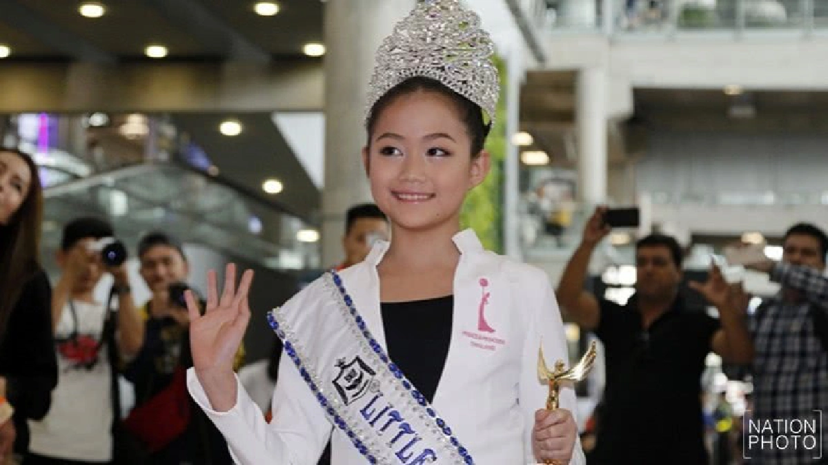 “น้องแอปเปิล” "หนูน้อยจักรวาล 2017" คนล่าสุด กลับถึงไทยแล้ว
