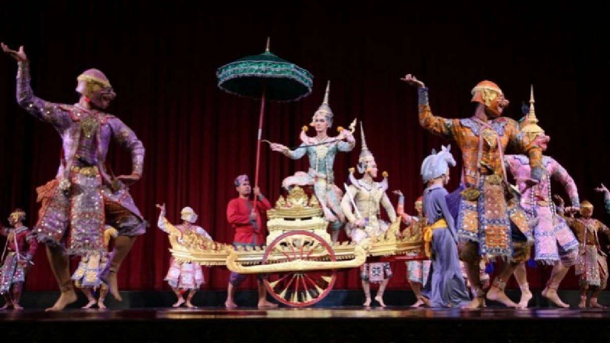 มหรสพถวายในหลวงร.9เริ่ม6โมงเย็น6โมงเช้า (ชมคลิป)