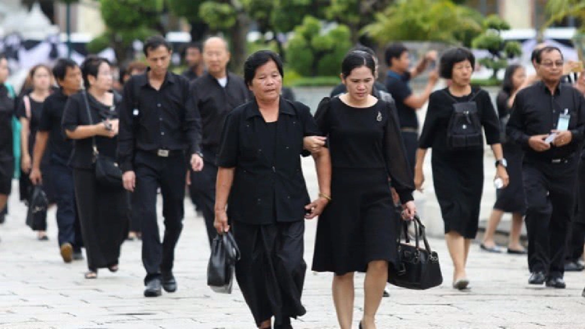 ในหลวง ร.9 ทรงเป็นแบบอย่างในการทำงาน
