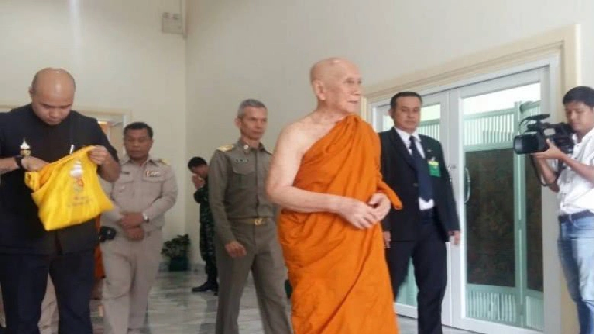 พศ.ฟัน !! เจ้าหน้าที่เอี่ยวโกงเงินวัด(มีคลิป)