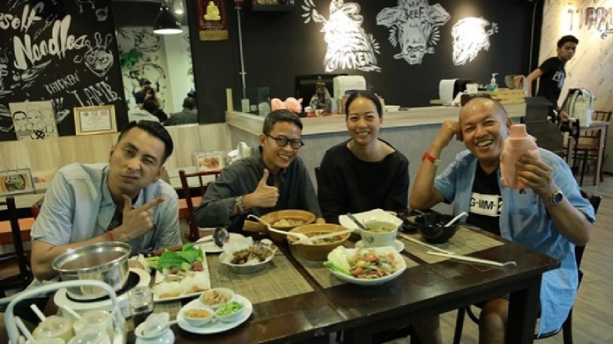  บุกย่านเศรษฐกิจ ตระเวนชิมของอร่อยย่าน  'ซอยละลายทรัพย์' 