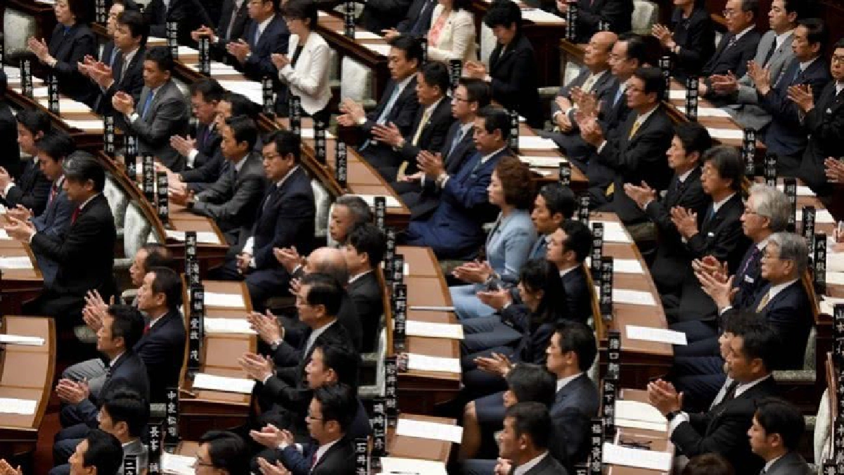 รัฐสภาญี่ปุ่นผ่าน'ร่าง กม.' ปูทาง'จักรพรรดิ'สละราช รัฐสภาญี่ปุ่นผ่าน'ร่าง กม.' ปูทาง'จักรพรรดิ'สละราช