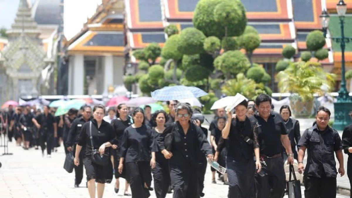ในหลวง ร.9 ทรงมีพระอัจฉริยภาพทุกด้าน ในหลวง ร.9 ทรงมีพระอัจฉริยภาพทุกด้าน