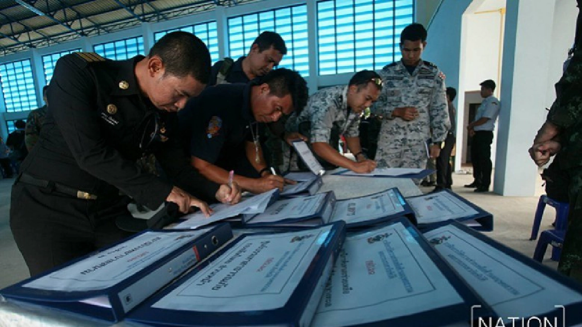 ฝึกอบรมการให้ความช่วยเหลือด้านมนุษยธรรมและการบรรเทาภัยพิบัติ ฝึกอบรมการให้ความช่วยเหลือด้านมนุษยธรรมและการบรรเทาภัยพิบัติ