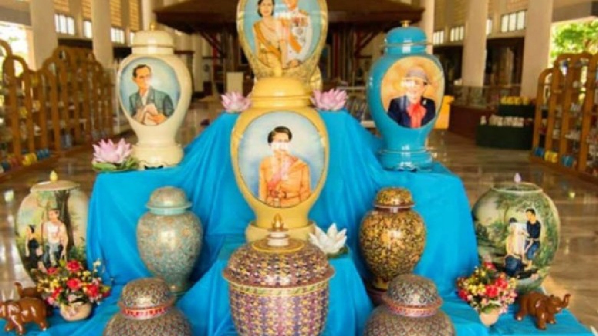 ศูนย์ส่งเสริมศิลปาชีพบ้านกุดนาขาม จ.สกลนคร