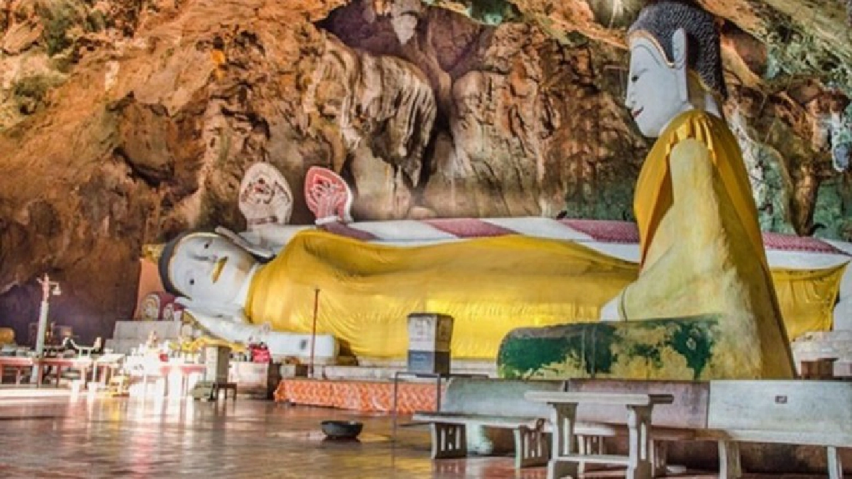 พระพุทธไสยาสน์วัดคูหาภิมุข หรือวัดหน้าถ้ำ ยะลา จ.ยะลา