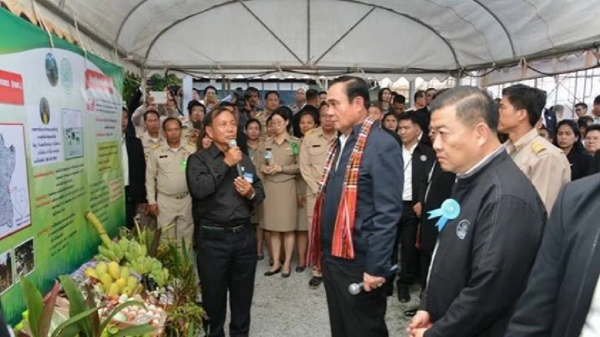 นายกลุงตู่มอบหนังสืออนุญาตฯ( ส.ป.ก 4-01) แก่เกษตรกรจ.ขอนแก่น