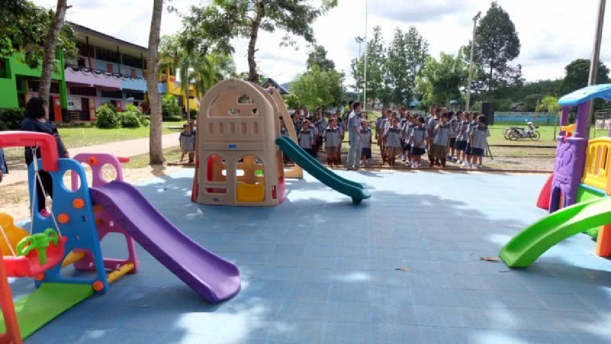 กยท.ใช้ยางพาราพัฒนาสนามเด็กเล่น