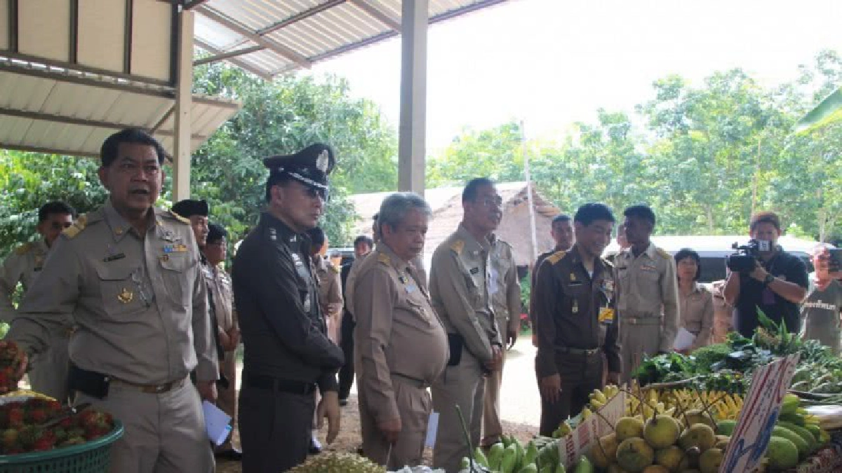 องคมนตรีตรวจเยี่ยมการบริหารจัดการน้ำตามแนวพระราชดำริ