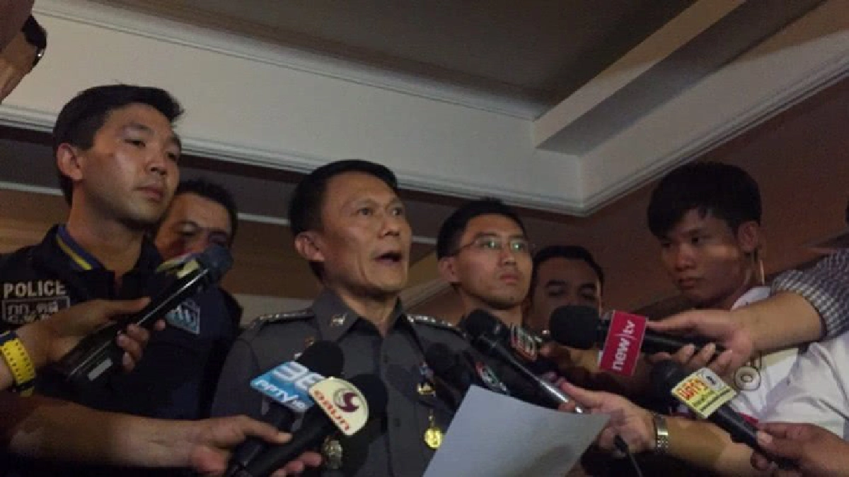 ตร.จู่โจม มาเรีย อาบอบนวดไม่พบสิ่งผิดกม.