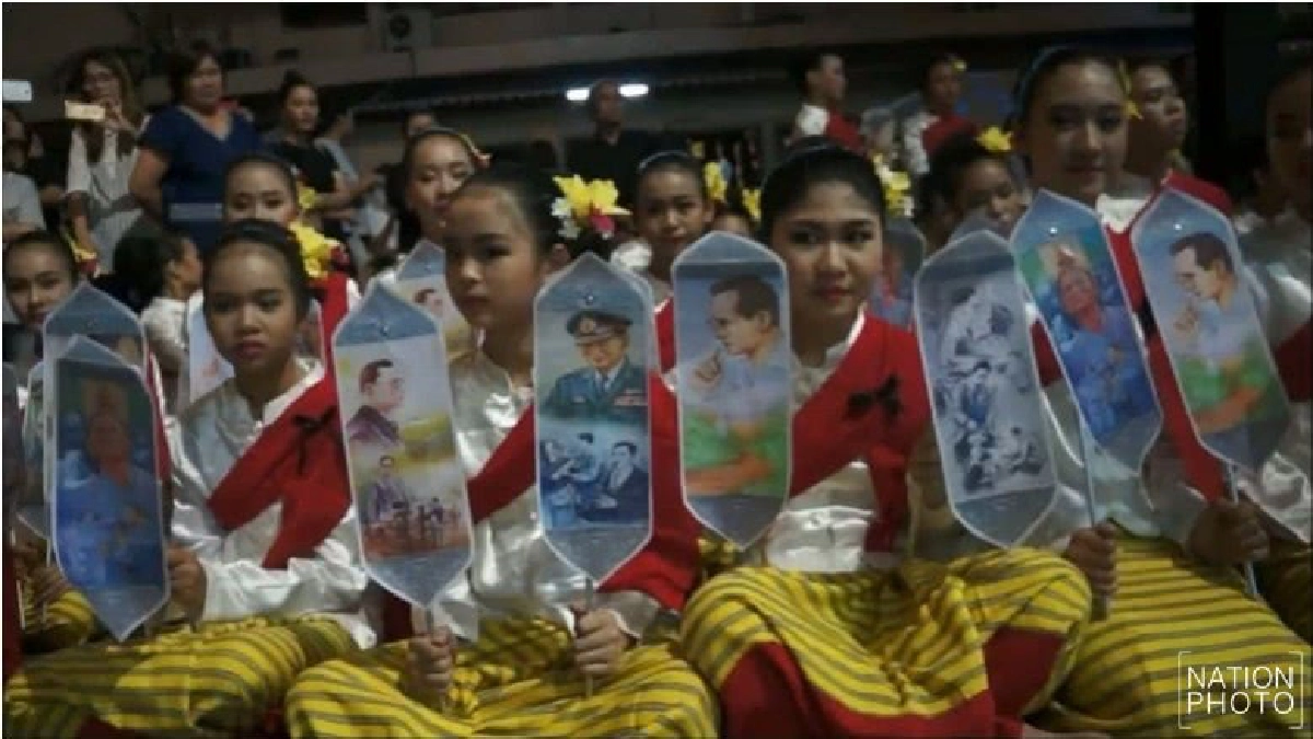 ถวายตุงโบราณล้านนา'ดีตามพ่อที่เมืองแพร่' ถวายตุงโบราณล้านนา'ดีตามพ่อที่เมืองแพร่'