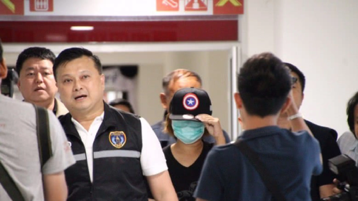  ปคม.จับแม่เล้าปูหนีกบดานชลบุรีนำตัวเข้ากรุงสอบค้าประเวณี
