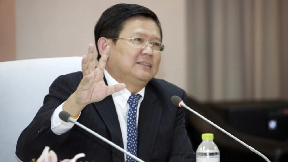 "สุวิทย์" บ่ ยั่นถูกร้องศาลรธน.ตีความ กม.ยุทธศาสตร์ชาติ "สุวิทย์" บ่ ยั่นถูกร้องศาลรธน.ตีความ กม.ยุทธศาสตร์ชาติ