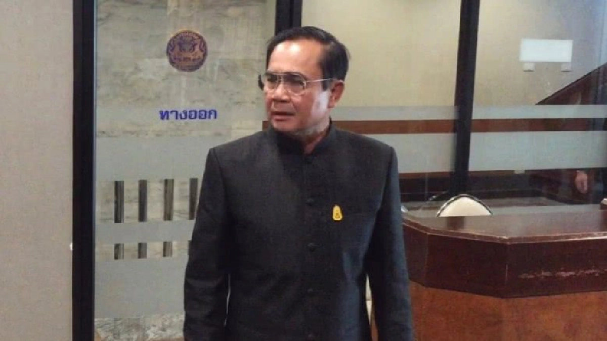 "บิ๊กตู่"ยัน"พ.ร.บ.ยุทธศาสตร์-ปฏิรูป"ไม่ขัด"รธน." "บิ๊กตู่"ยัน"พ.ร.บ.ยุทธศาสตร์-ปฏิรูป"ไม่ขัด"รธน."