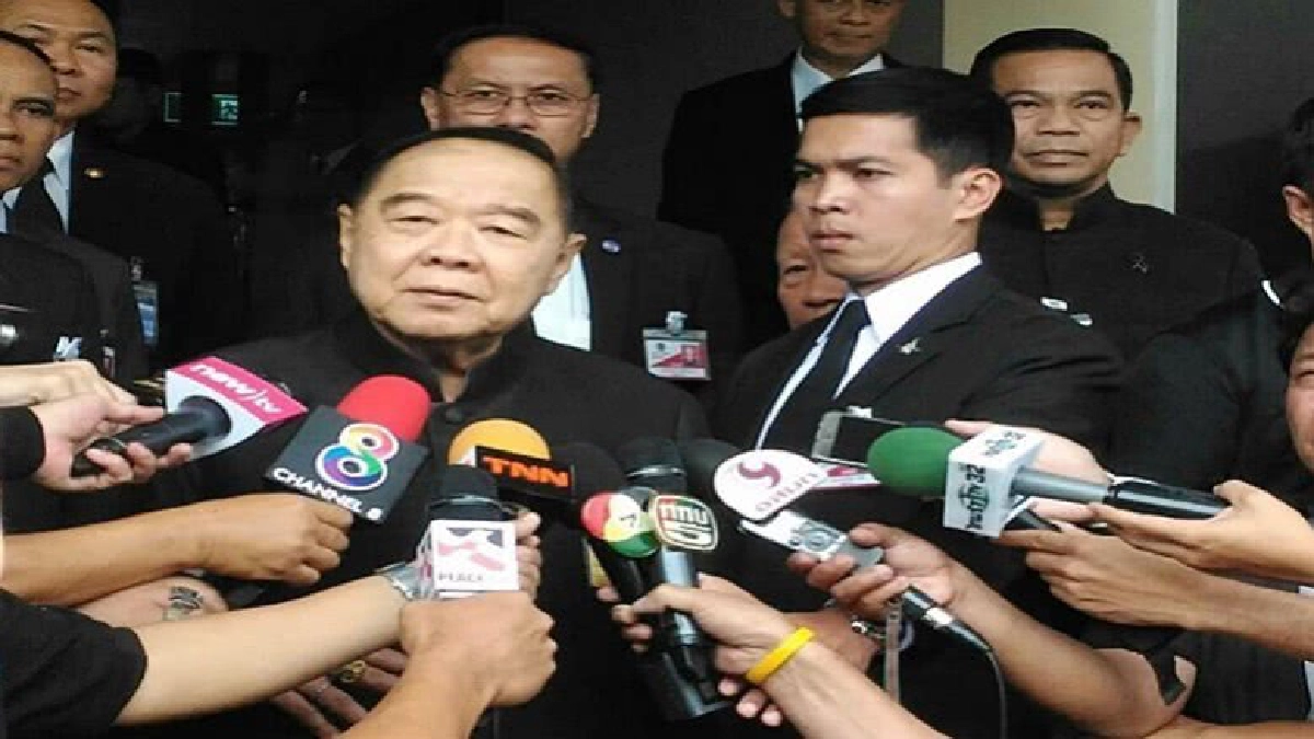 สำรวจยุทโธปกรณ์ก่อนนายกฯเยือนสหรัฐฯ สำรวจยุทโธปกรณ์ก่อนนายกฯเยือนสหรัฐฯ